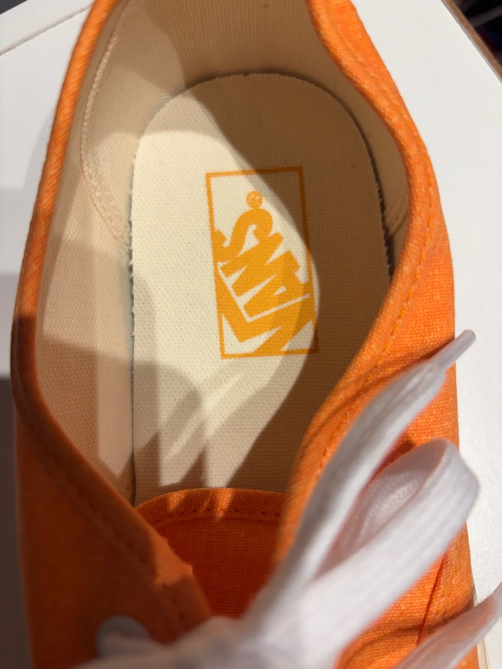 Vans - Picture 3 of 4
